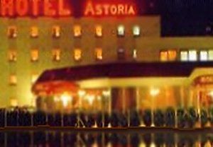 Отель Les Salons Astoria Масси Экстерьер фото